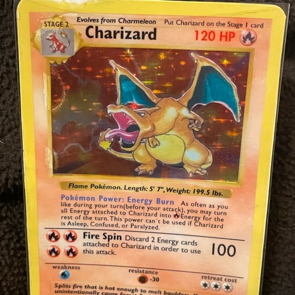 Holo Charizard - Picture 5 of 5